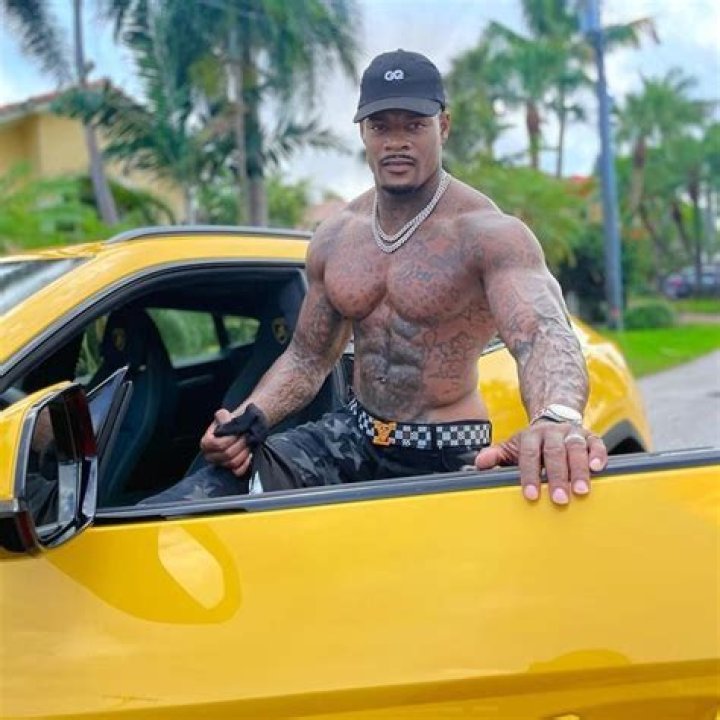 Jason Luv (Model) Wiki, Bio, Age, Height, Weight, Girlfriend, Career, Net Worth, Facts